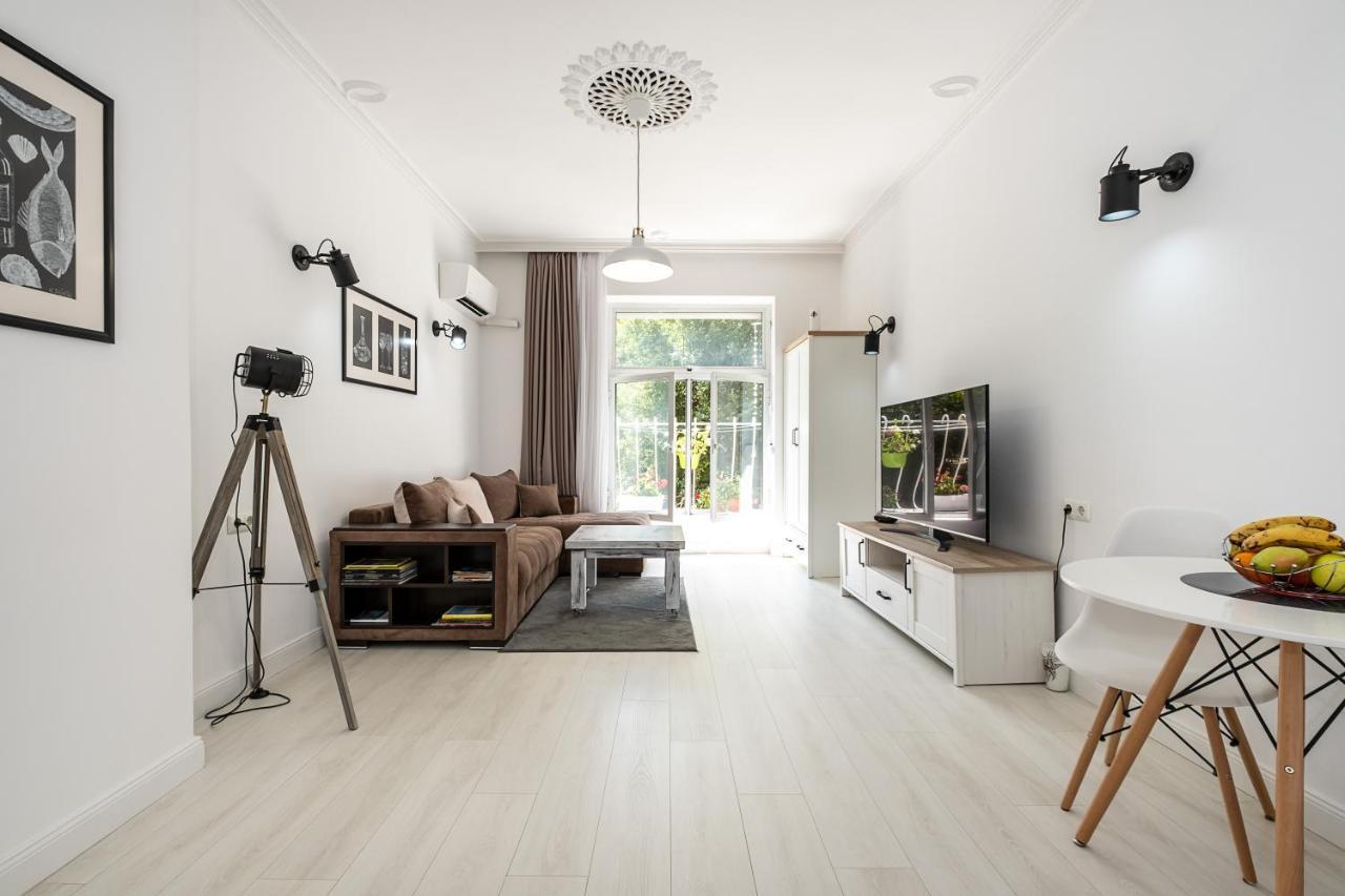 Jazz & Wine - Luxury Apartment By The Sea & Parking & Hbo & Netflix Várna Kültér fotó