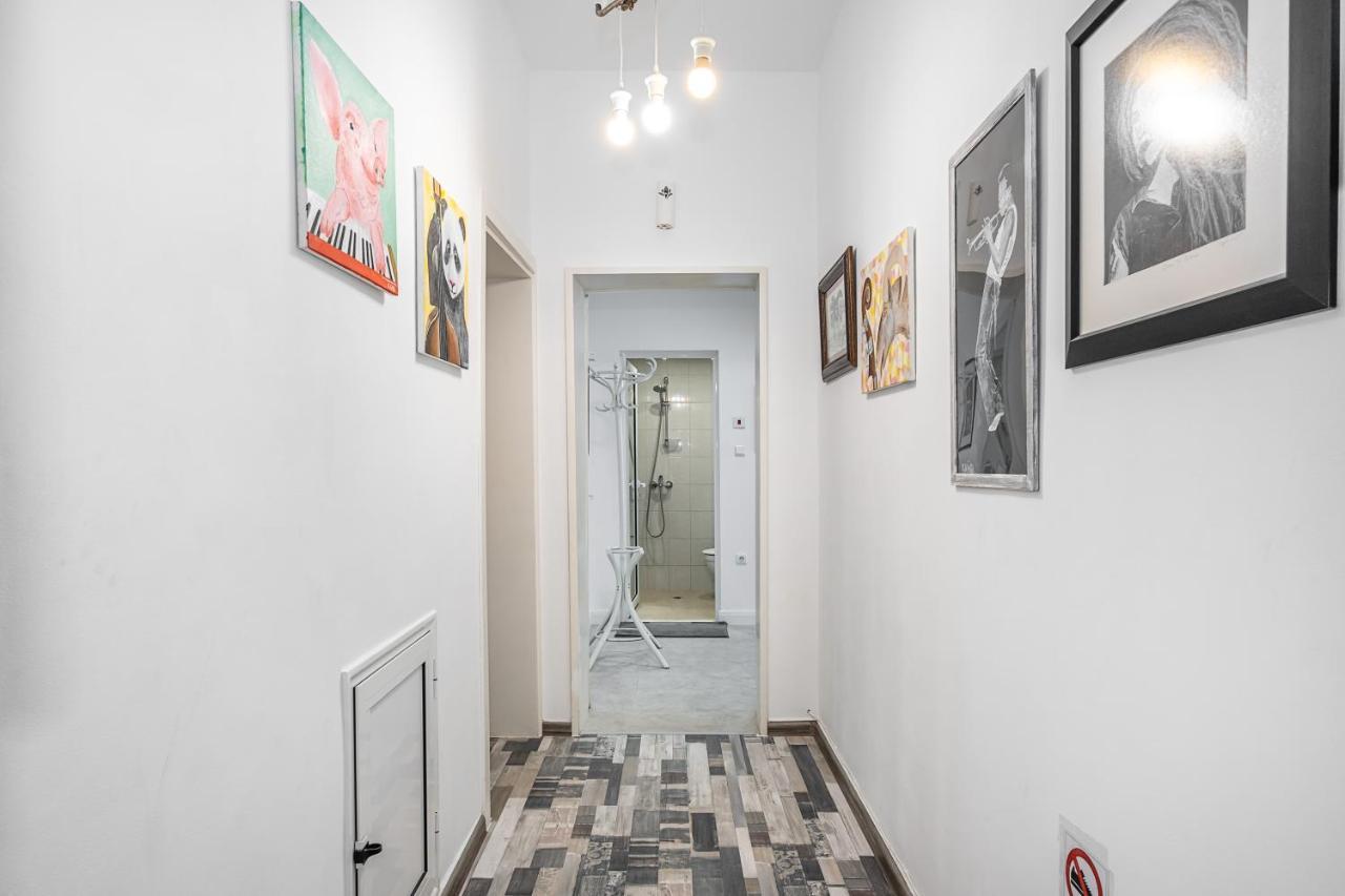 Jazz & Wine - Luxury Apartment By The Sea & Parking & Hbo & Netflix Várna Kültér fotó