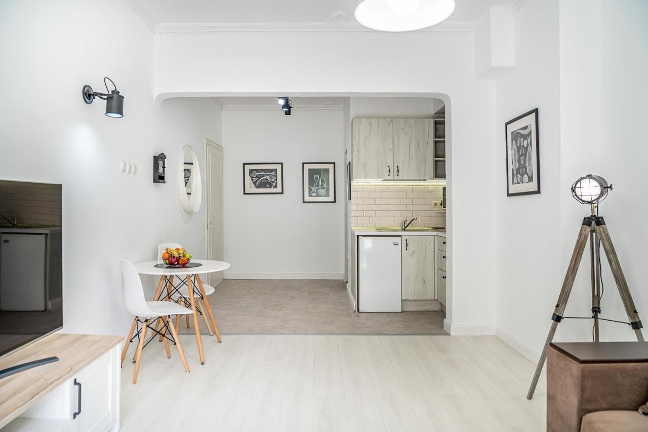 Jazz & Wine - Luxury Apartment By The Sea & Parking & Hbo & Netflix Várna Kültér fotó
